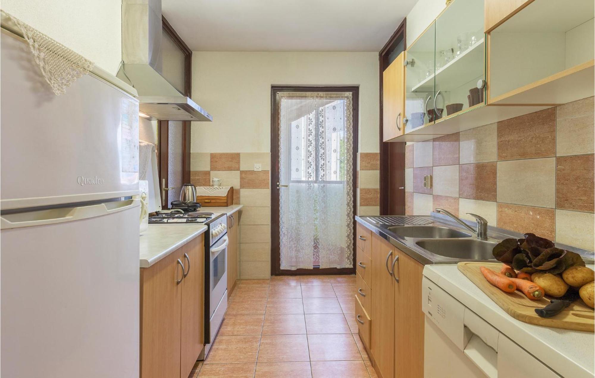 Gorgeous Apartment In Pula With House Sea View Exterior photo