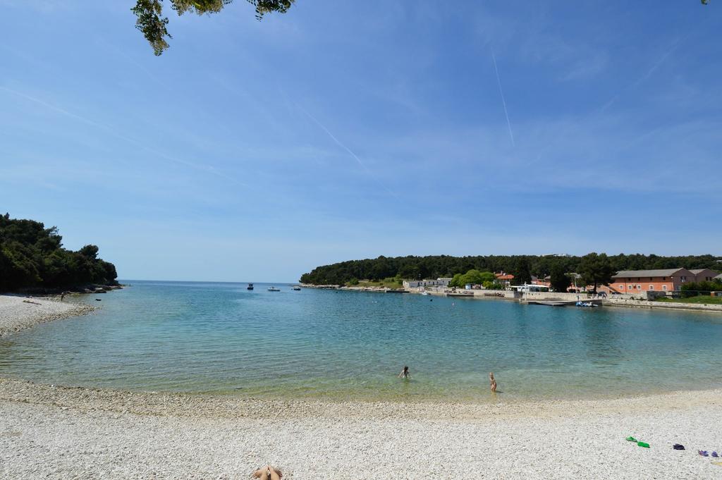 Gorgeous Apartment In Pula With House Sea View Exterior photo